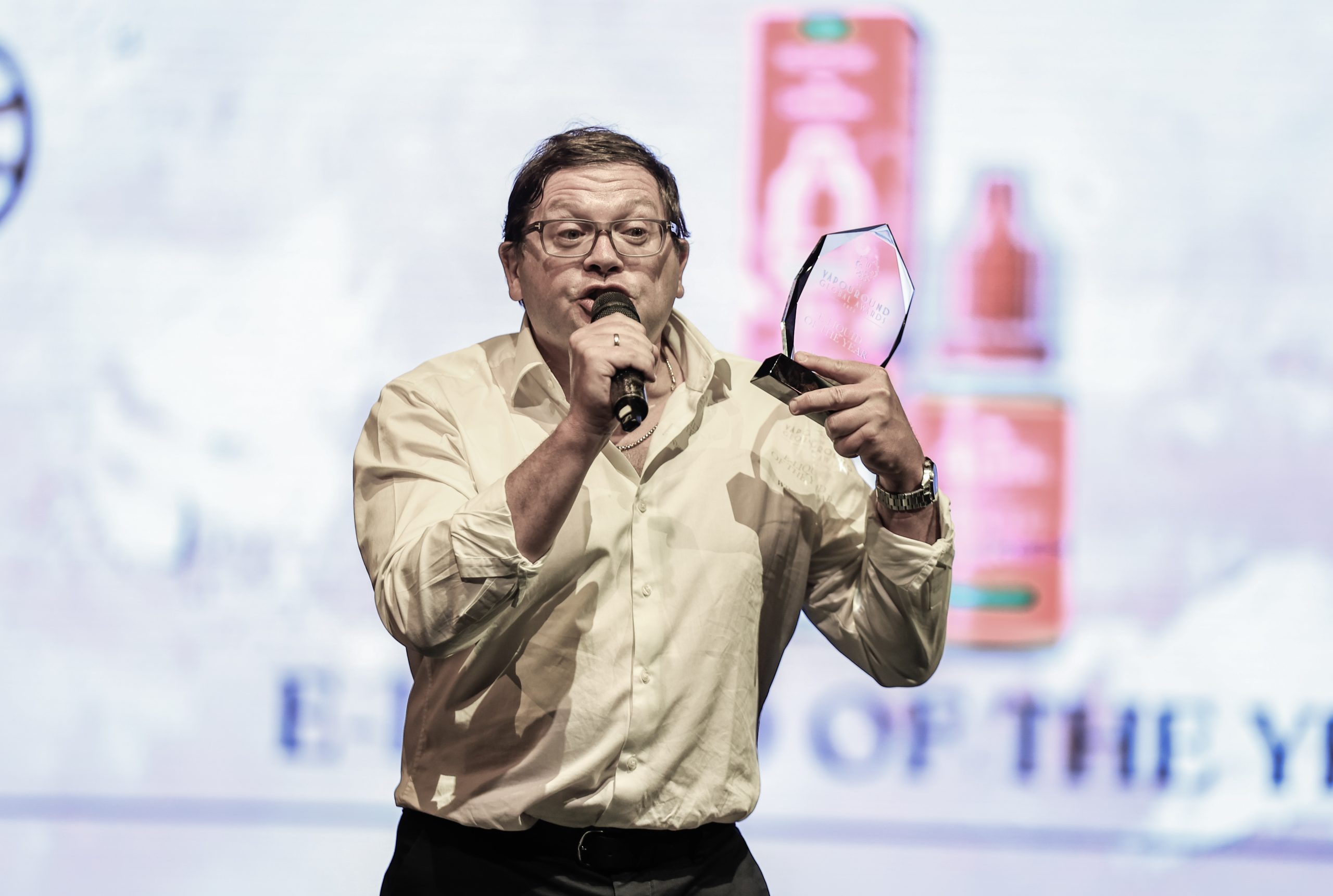 elfbar nachfüll pod läuft aus SKE Wins Best E-Liquid of the Year for Strawberry Burst Crystal Nic Salts